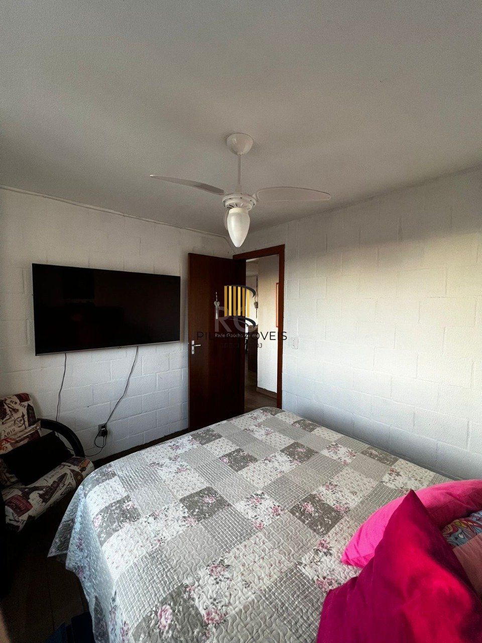 Apartamento para Venda - 38.24m², 2 dormitórios, 1 vaga - Vila Nova, Porto Alegre