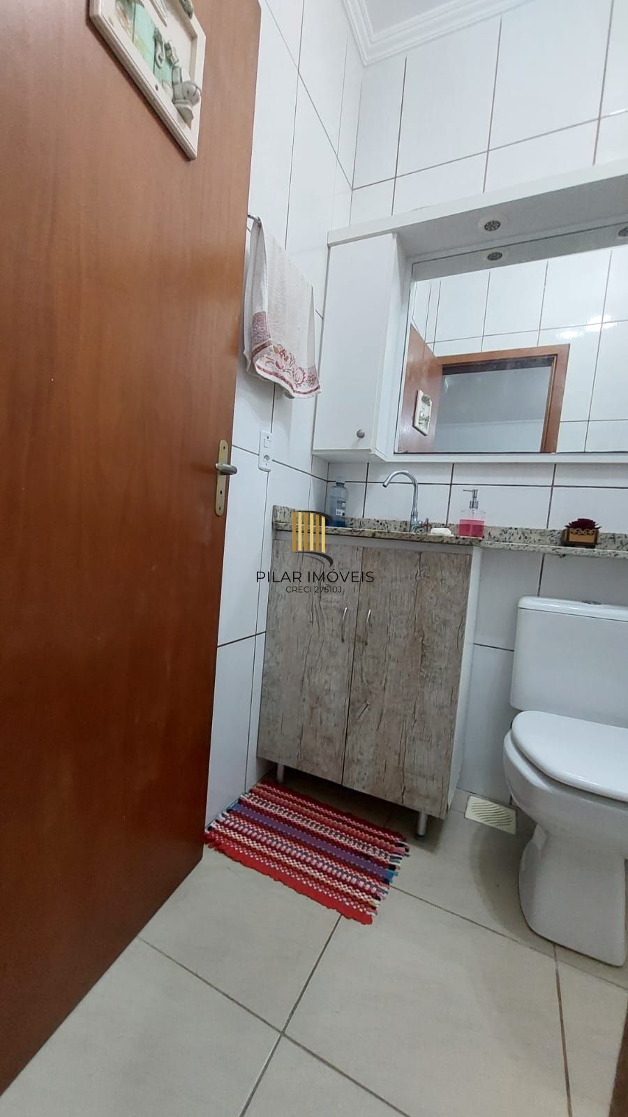 CASA NO LAGOS DE NOVA IPANEMA - 2 QUARTOS E ATELIER NO PISO SUPERIOR
