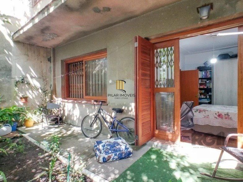 Apartamento Térreo com 02 dormitórios Na cidade Baixa em Porto Alegre/RS