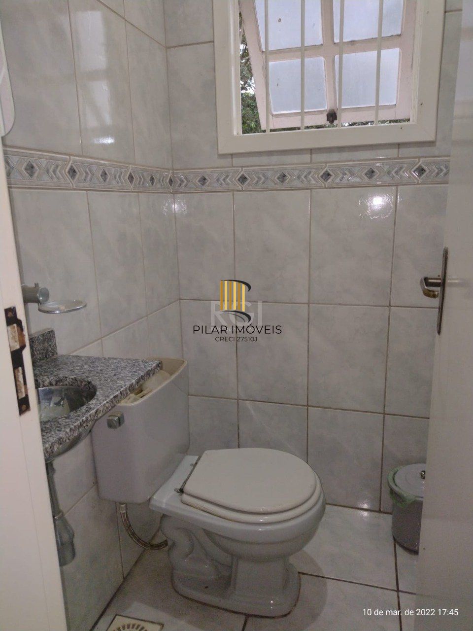 Casa 210m², 3 dormitórios, sendo 1 suites, 2 vagas - Mario Quintana, Porto Alegre/RS