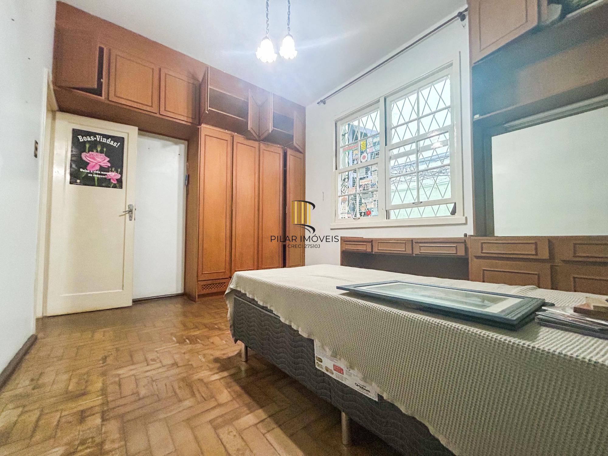 Casa Residencial com 3 Quartos, sendo 1 suíte e 3 Banheiros, no Bairro Santa Teresa em Porto Alegre, RS