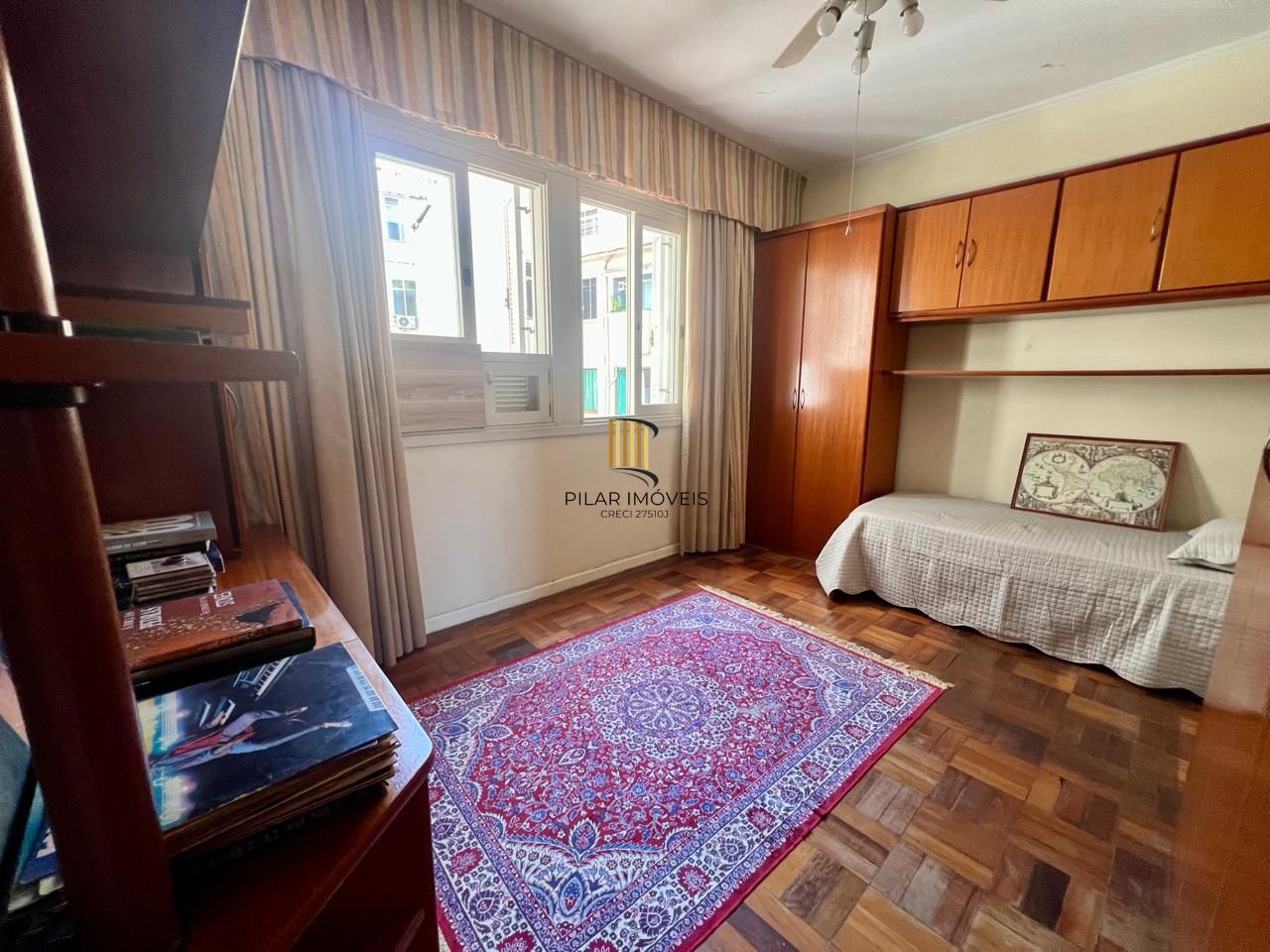 Apartamento 3 dormitórios com 80m2 no bairro Floresta.