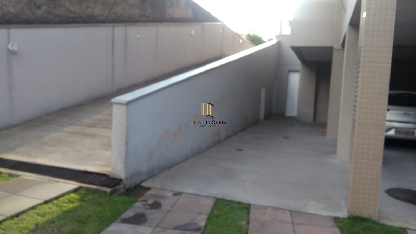 Apartamento com 02 quartos (01 suíte) e 03 Vagas no Bairro Cristo Redentor
