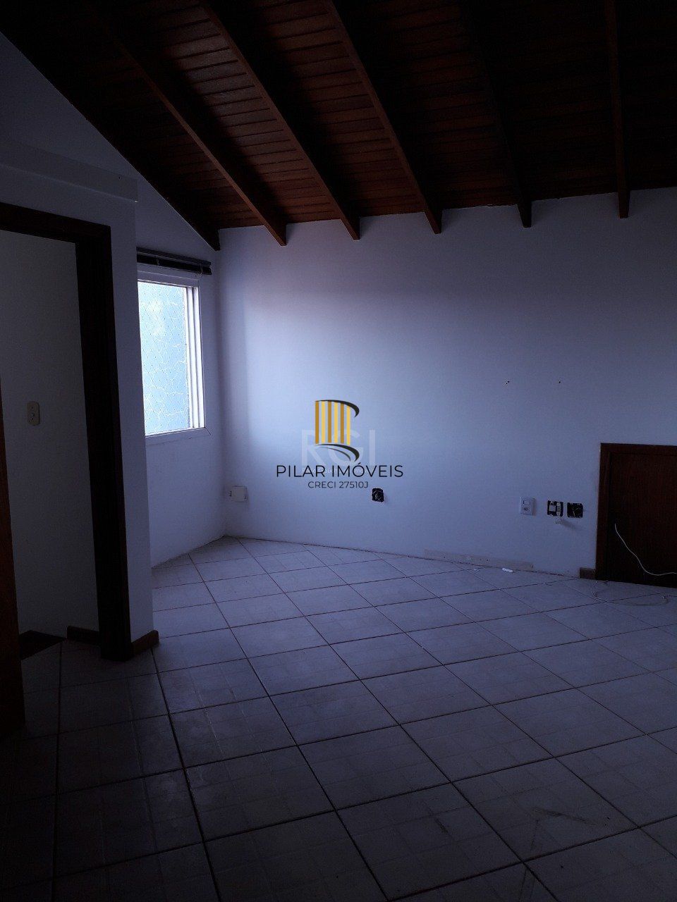 Casa para Venda - 205m², 2 dormitórios, sendo 1 suites, 2 vagas - Ipanema