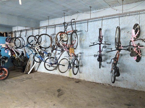 Apartamento dois dormitórios com vaga de garagem