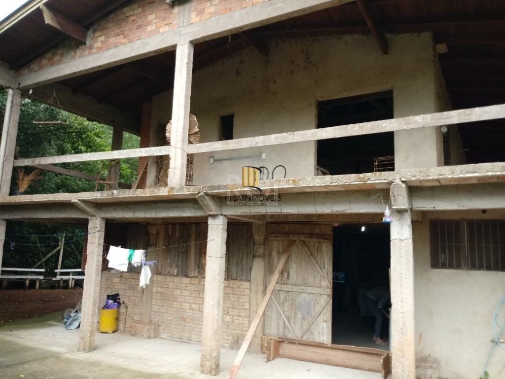 Sítio para Venda - 300m², 3 dormitórios, sendo 1 suites, 4 vagas - Krahe, Viamão