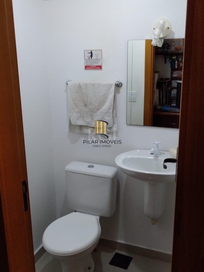 Casa para Venda - 100.45m², 4 dormitórios, sendo 2 suites, Guarujá, Porto Alegre