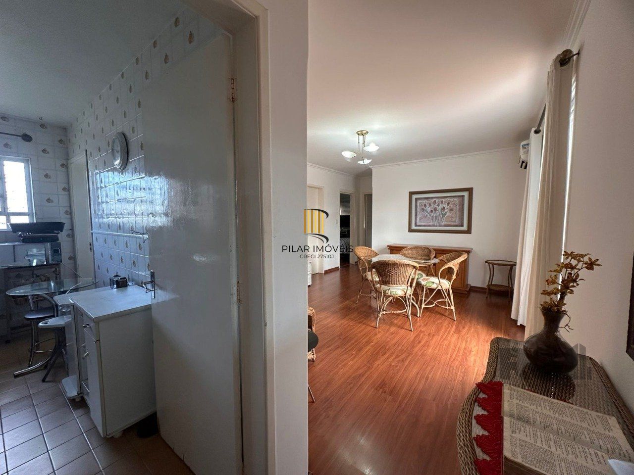 Apartamento a venda dois dormitórios, sacada, suíte e vaga na zona sul de porto alegre