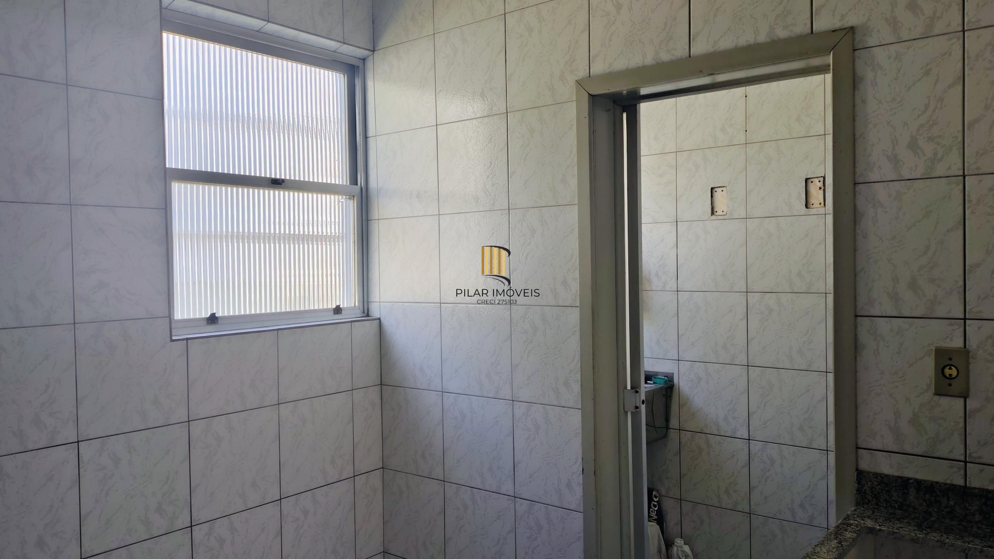 Apartamento 2 dormitórios, vaga rotativa, bairro Camaquã, Porto Alegre/RS