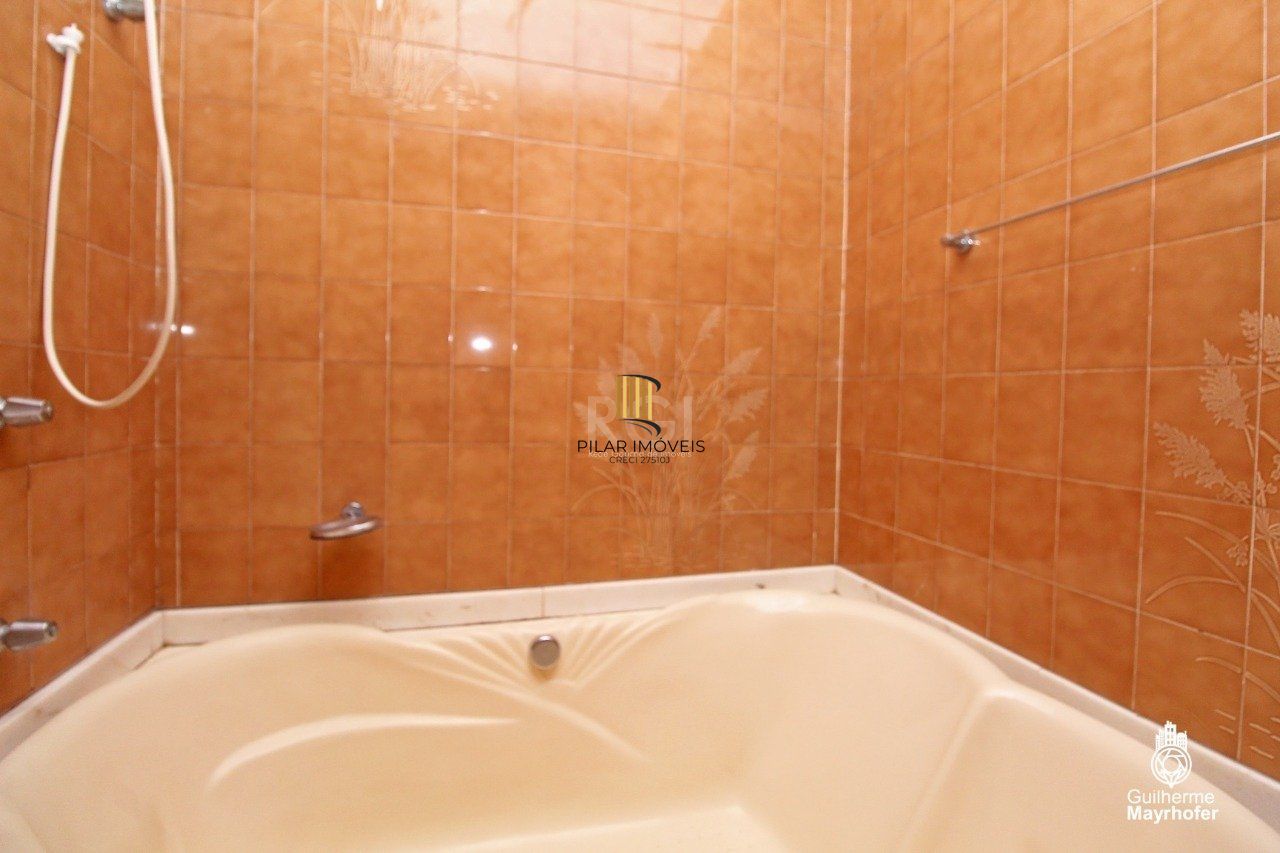 Casa para Venda - 526.64m², 4 dormitórios, sendo 2 suites, 4 vagas - Teresópolis
