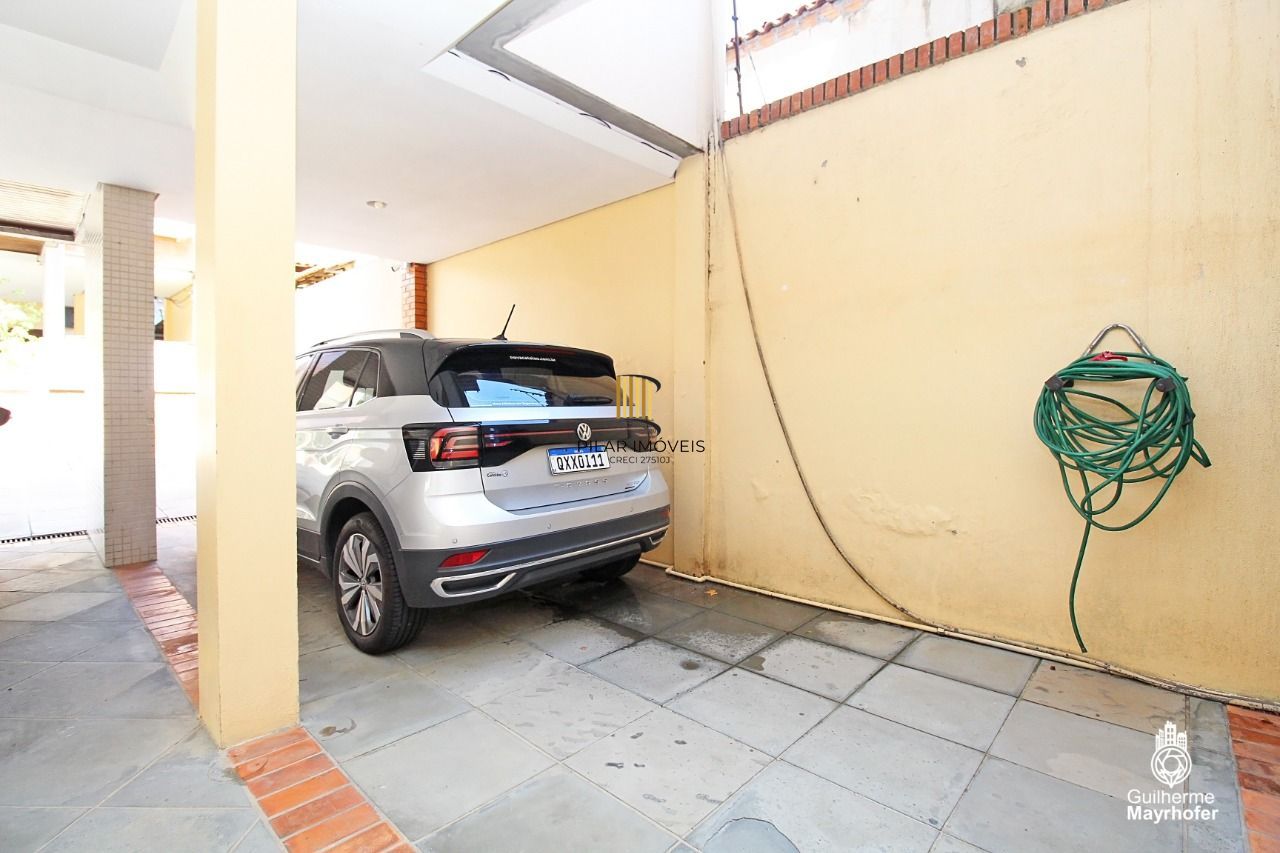 Cobertura para Venda - 217.04m², 3 dormitórios, sendo 1 suites, 2 vagas - Tristeza