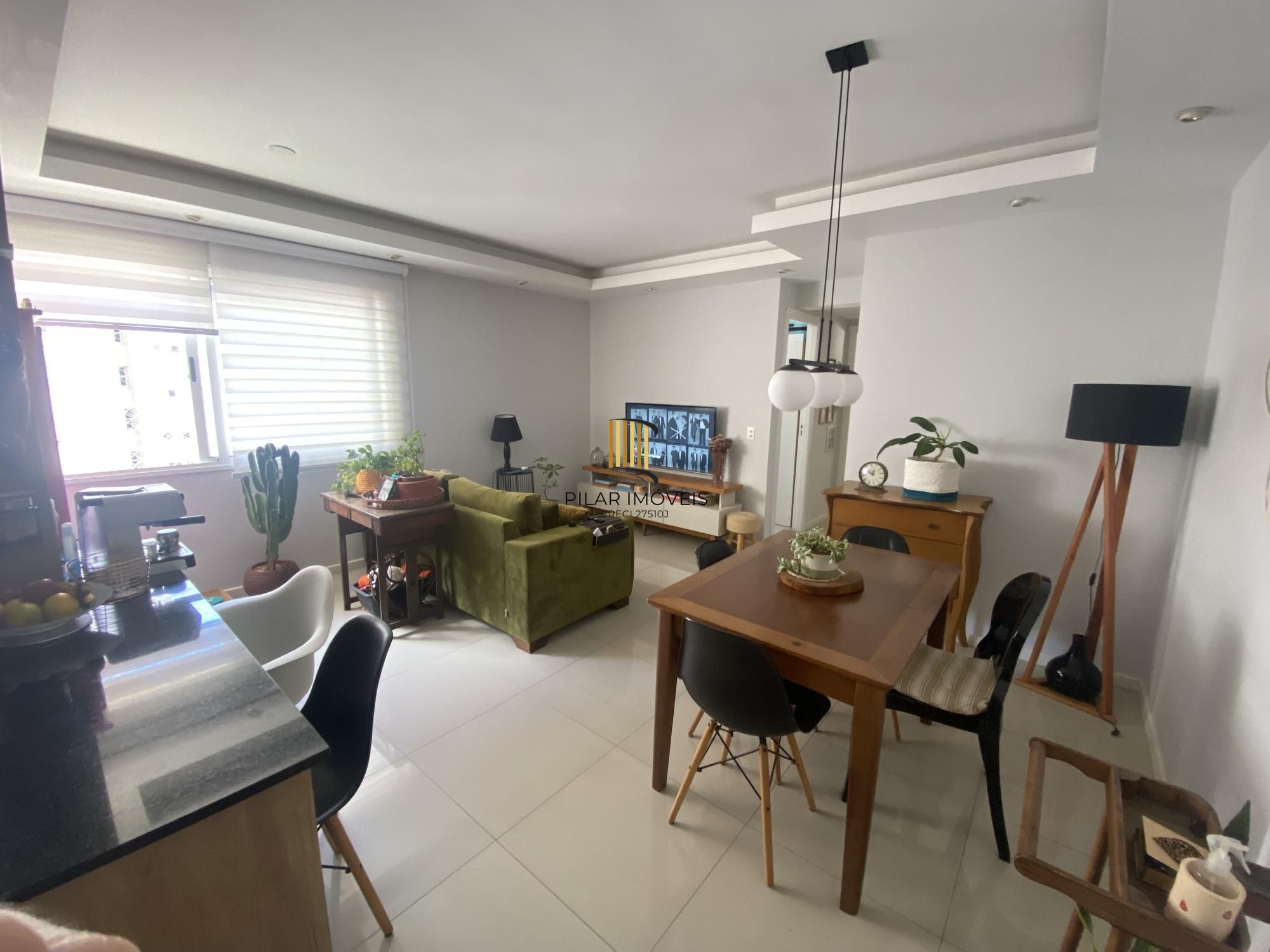 Apartamento de 2 quartos, suíte, semimobiliado, no bairro Vila Ipiranga.