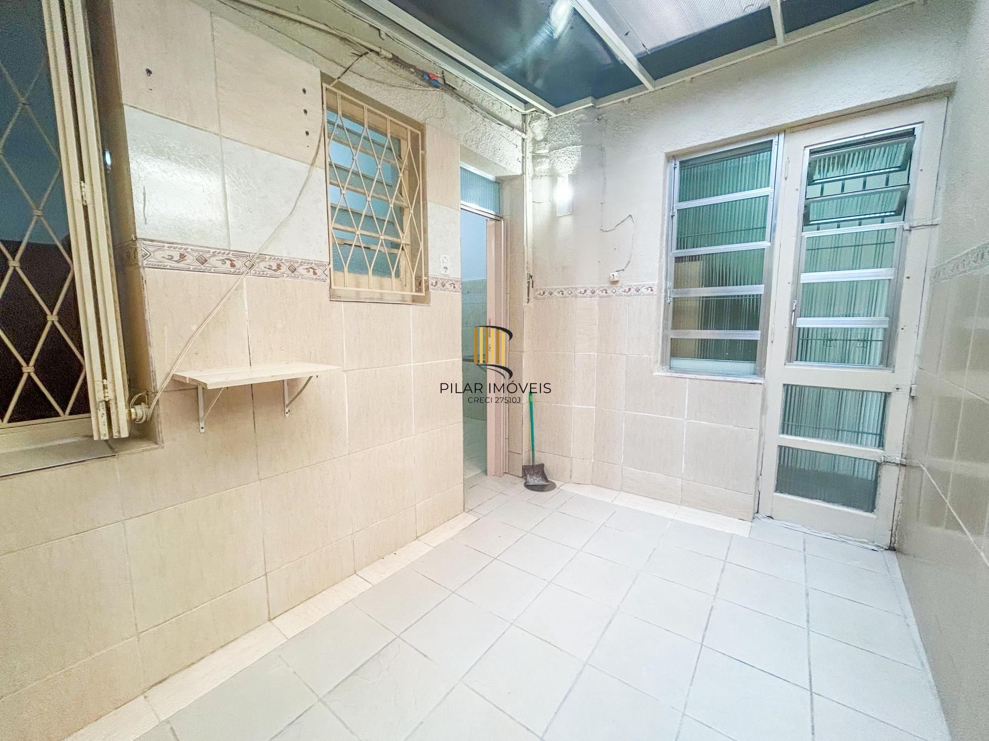 Apartamento no bairro floresta com 2 quartos