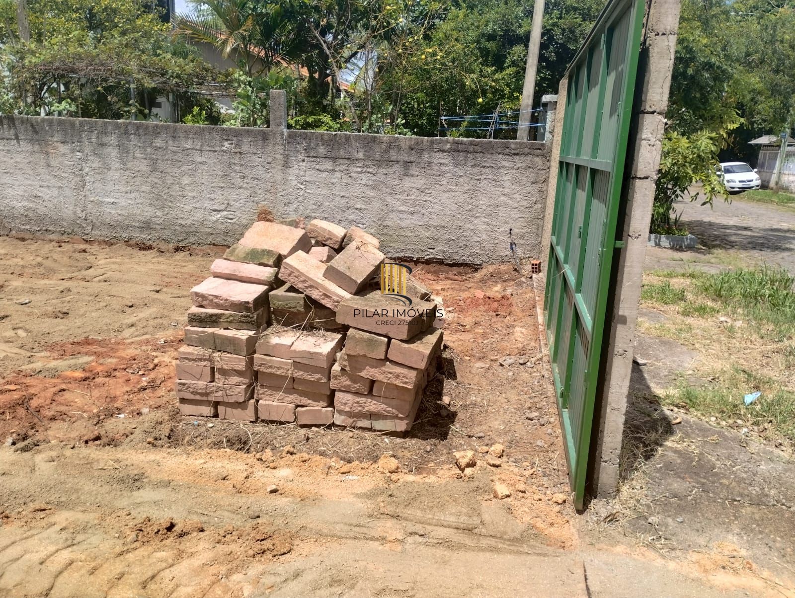 Terreno no bairro Jardim Leopoldina com 300m2 com projeto de construção aprovado