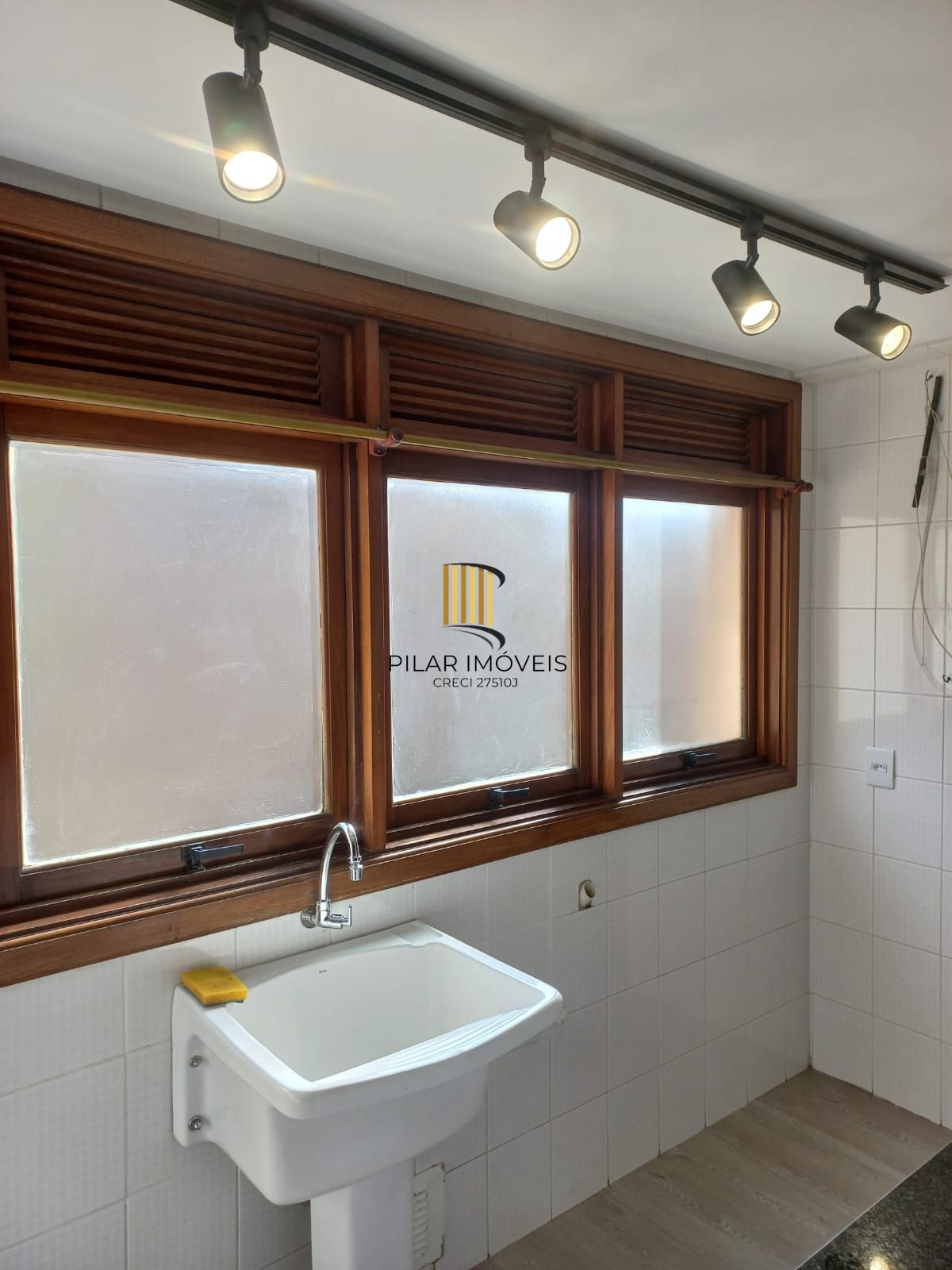 Apartamento reformado no coração da Tristeza