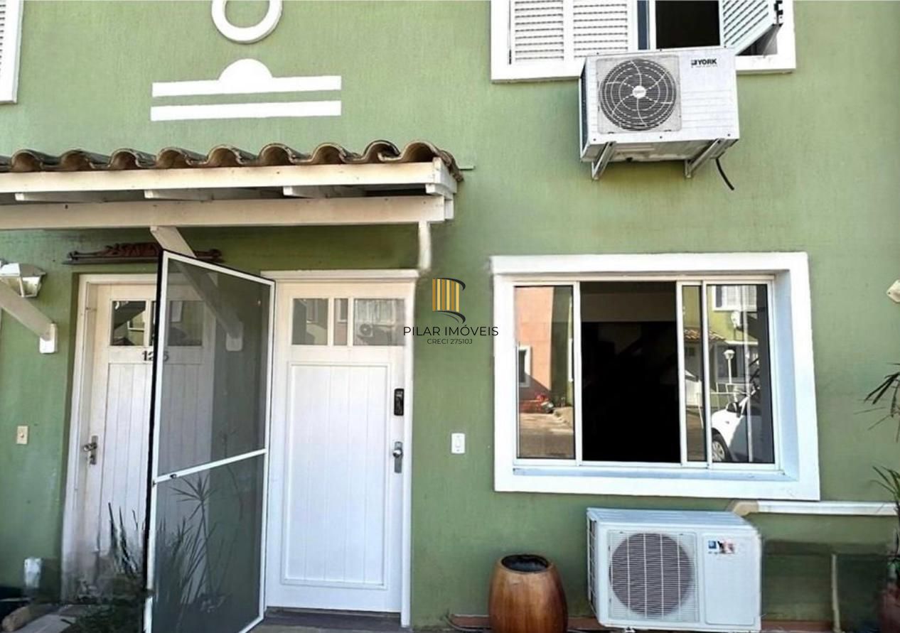 Casa em condominio , 2 dorm, 1 vaga, bairro Sarandi, condomínio Acapulco.