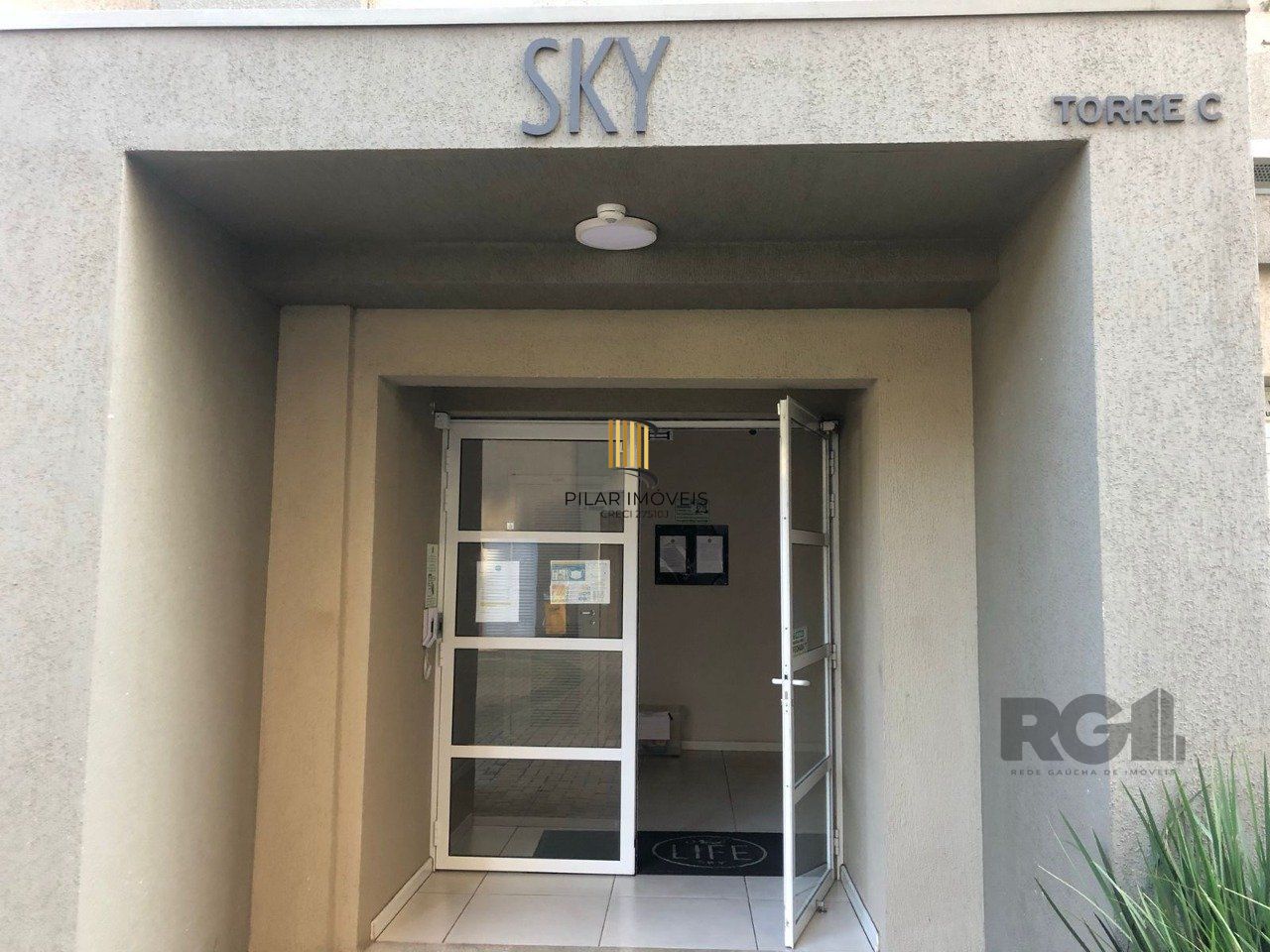 Apartamento  à Venda em Porto Alegre, Rio Grande do Sul