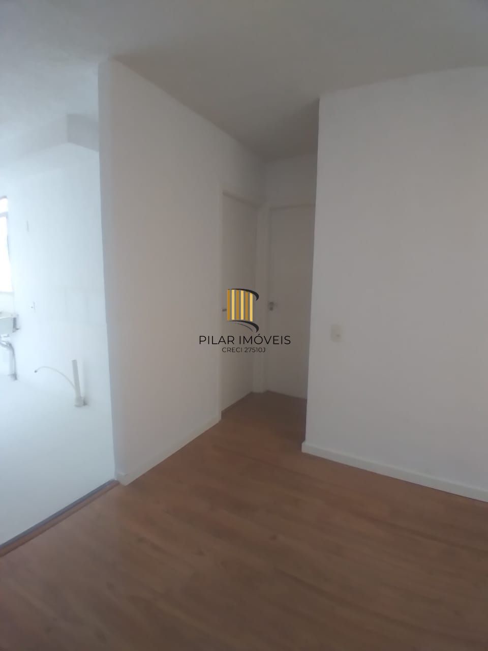 Apartamento com 02 quartos e 01 vaga à Venda no Bairro Sarandi, Porto Alegre/RS