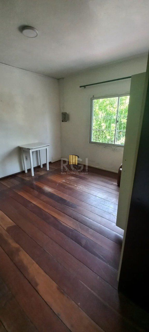 Casa para Venda - 149m², 4 dormitórios, 2 vagas - Campo Novo