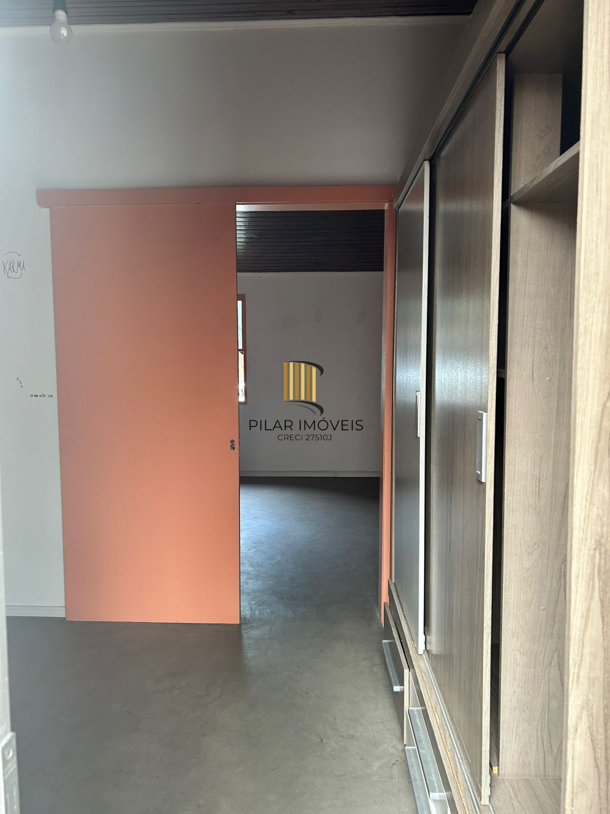 Casa 2 dormitórios no bairro Guarujá