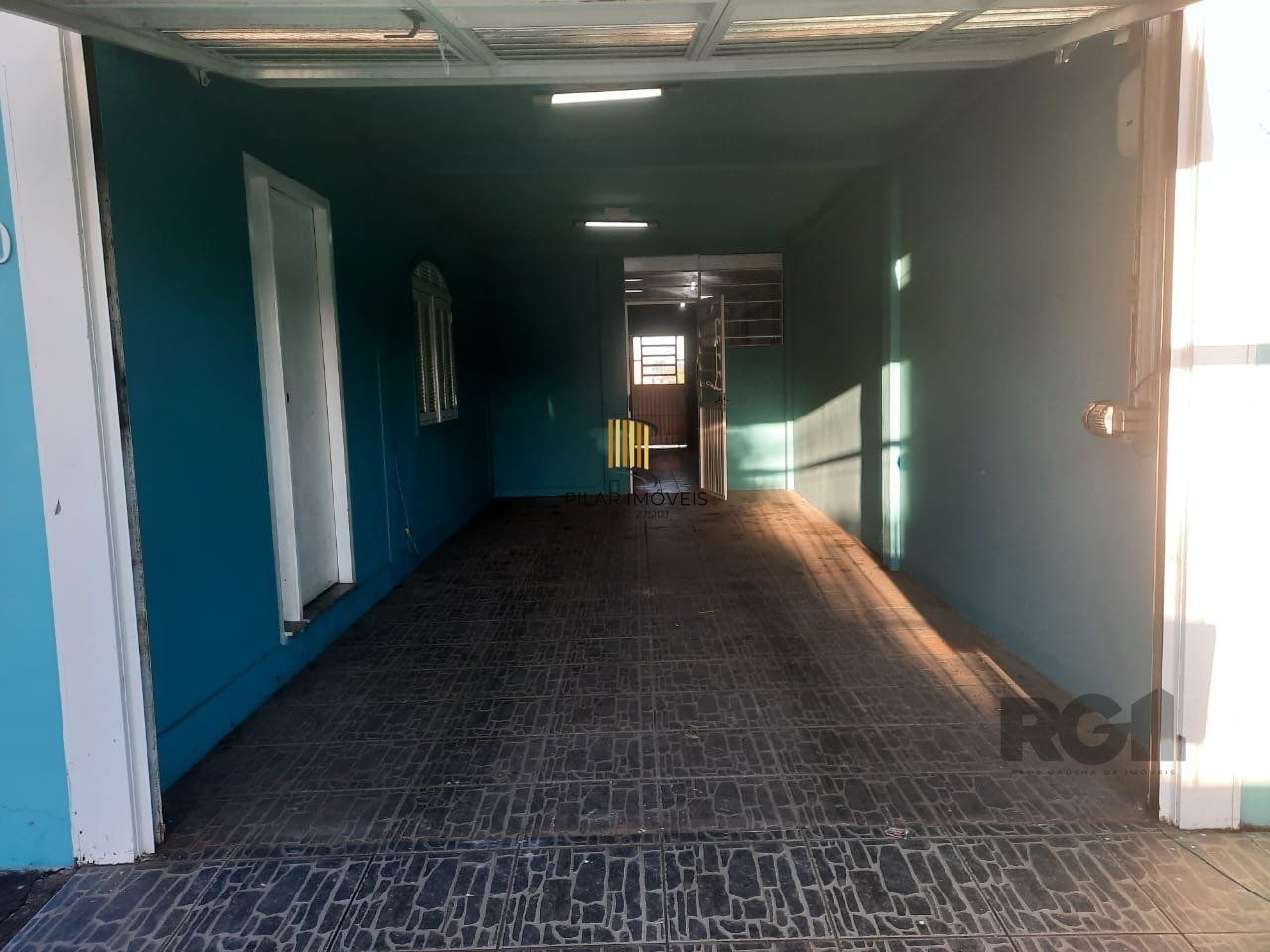 Casa 3 dormitórios no bairro Parque Amador
