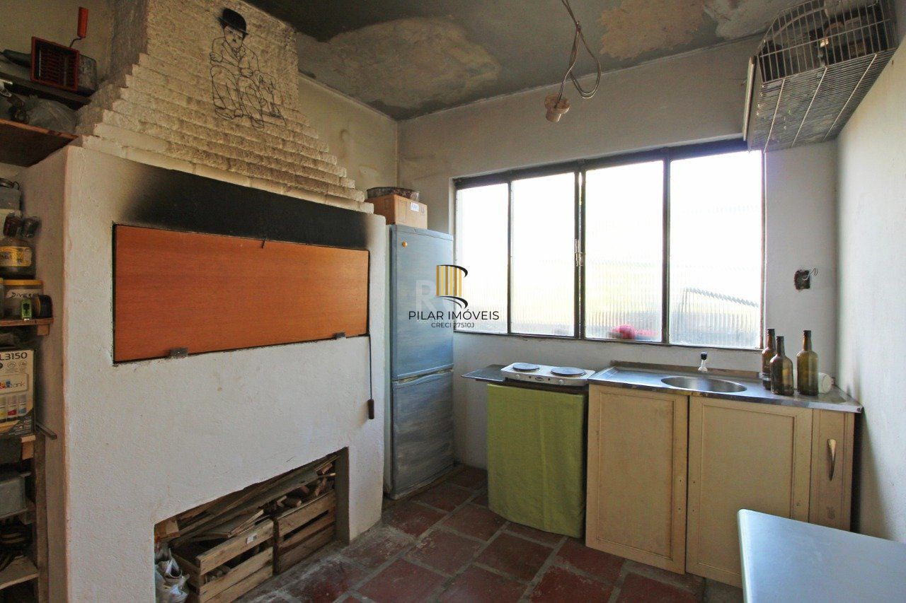 Casa 5 Dormitório(s) Bairro Camaquã