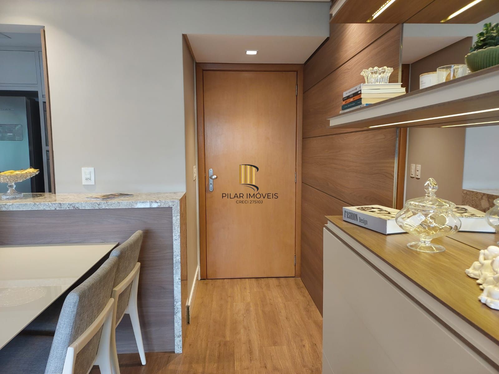 Apartamento com 3 dormitórios, sendo 1 deles suíte, com 02 vagas