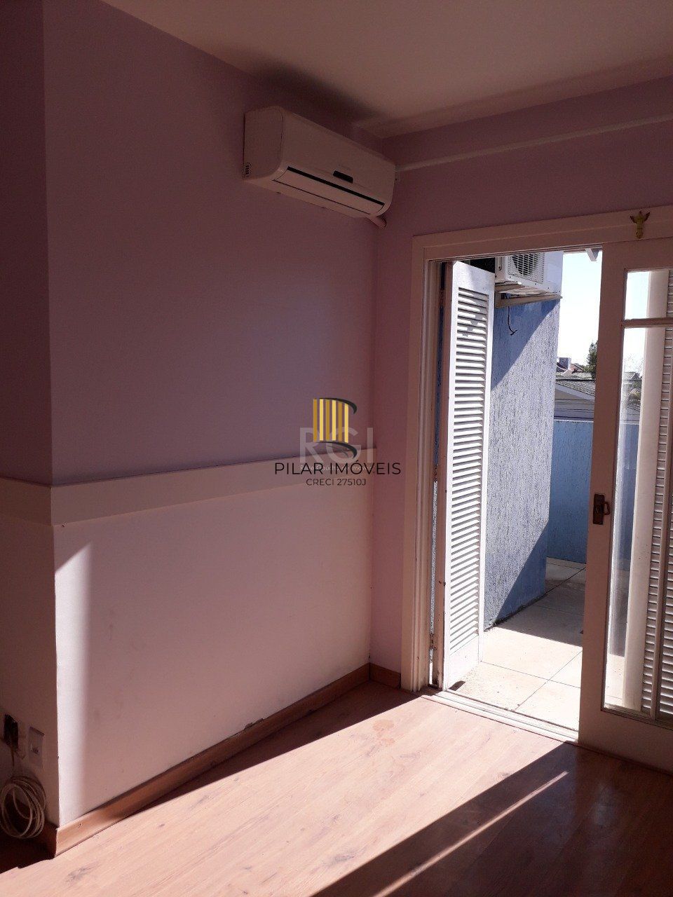 Casa para Venda - 205m², 2 dormitórios, sendo 1 suites, 2 vagas - Ipanema