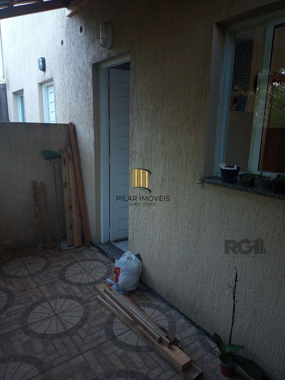 CASA EM CONDOMINIO, 2 DORMITÓRIOS, 1 VAGA, RESTINGA, PORTO ALEGRE-RS