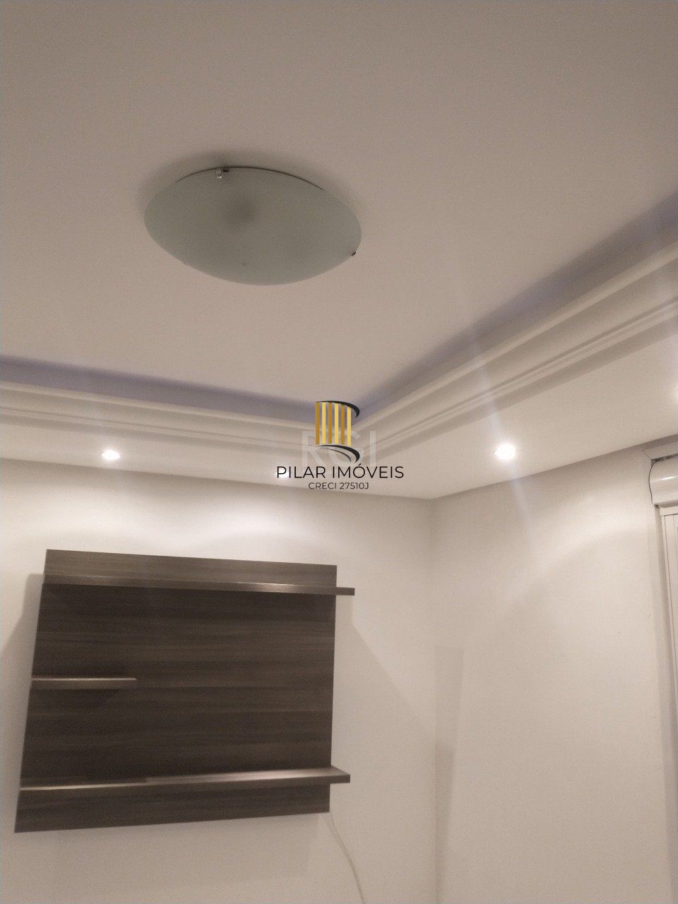 Apartamento para Venda - 54.63m², 2 dormitórios, 1 vaga - Camaquã