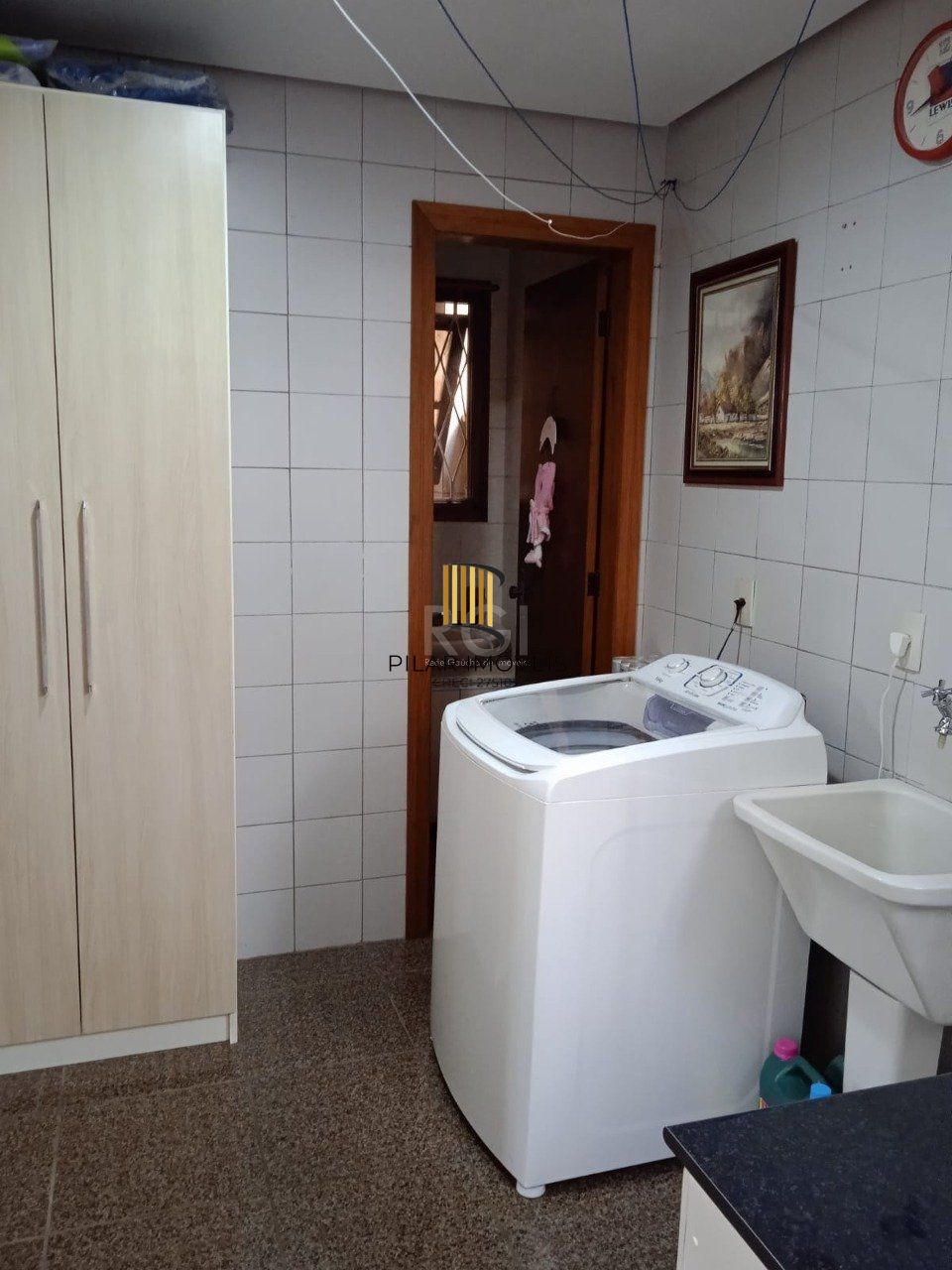 Apartamento com 128.25m², 3 dormitórios, sendo 2 suites, 1 vaga, Petrópolis,