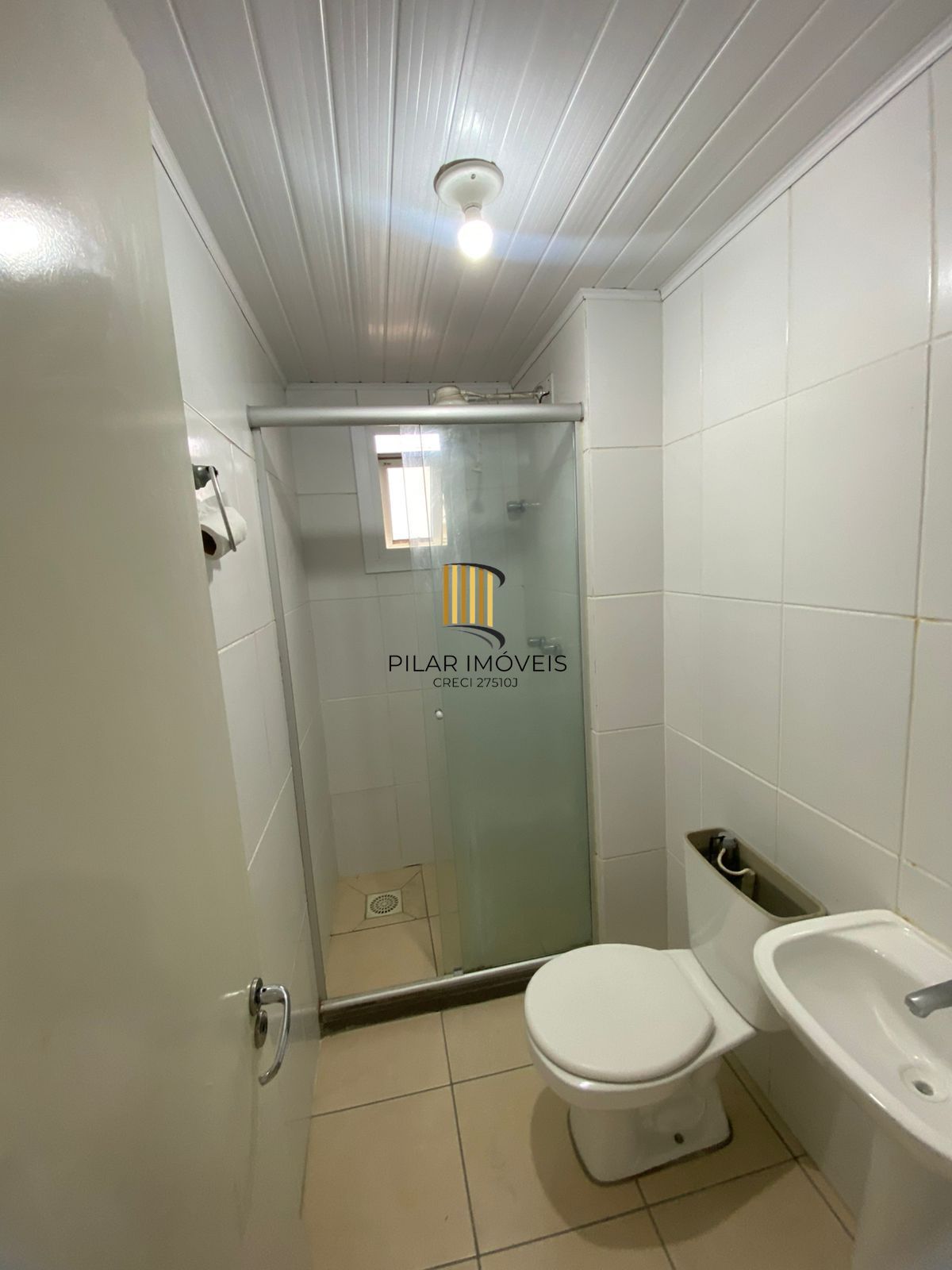 Apartamento com 02 quartos e 01 vaga fixa no Bairro Restinga em Porto Alegre