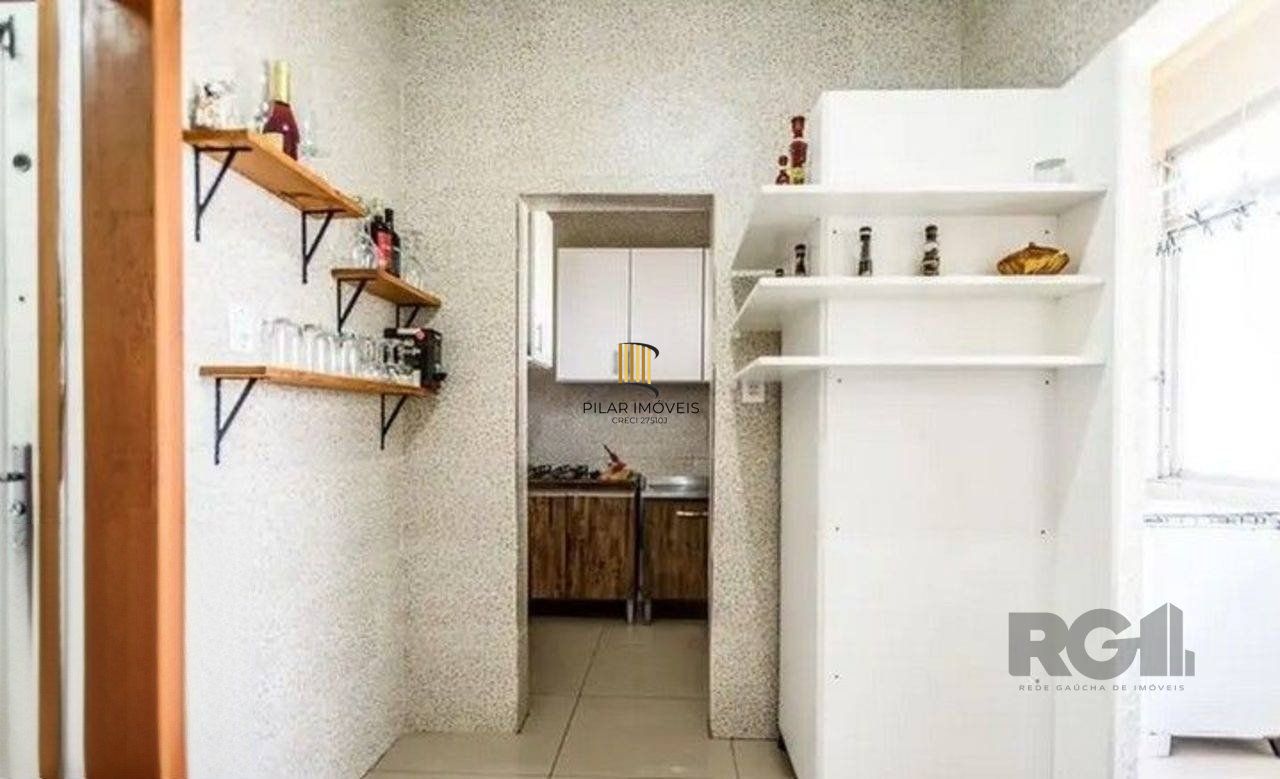 Apartamento com 03 dormitórios no Bairro Rio Branco de Porto Alegre