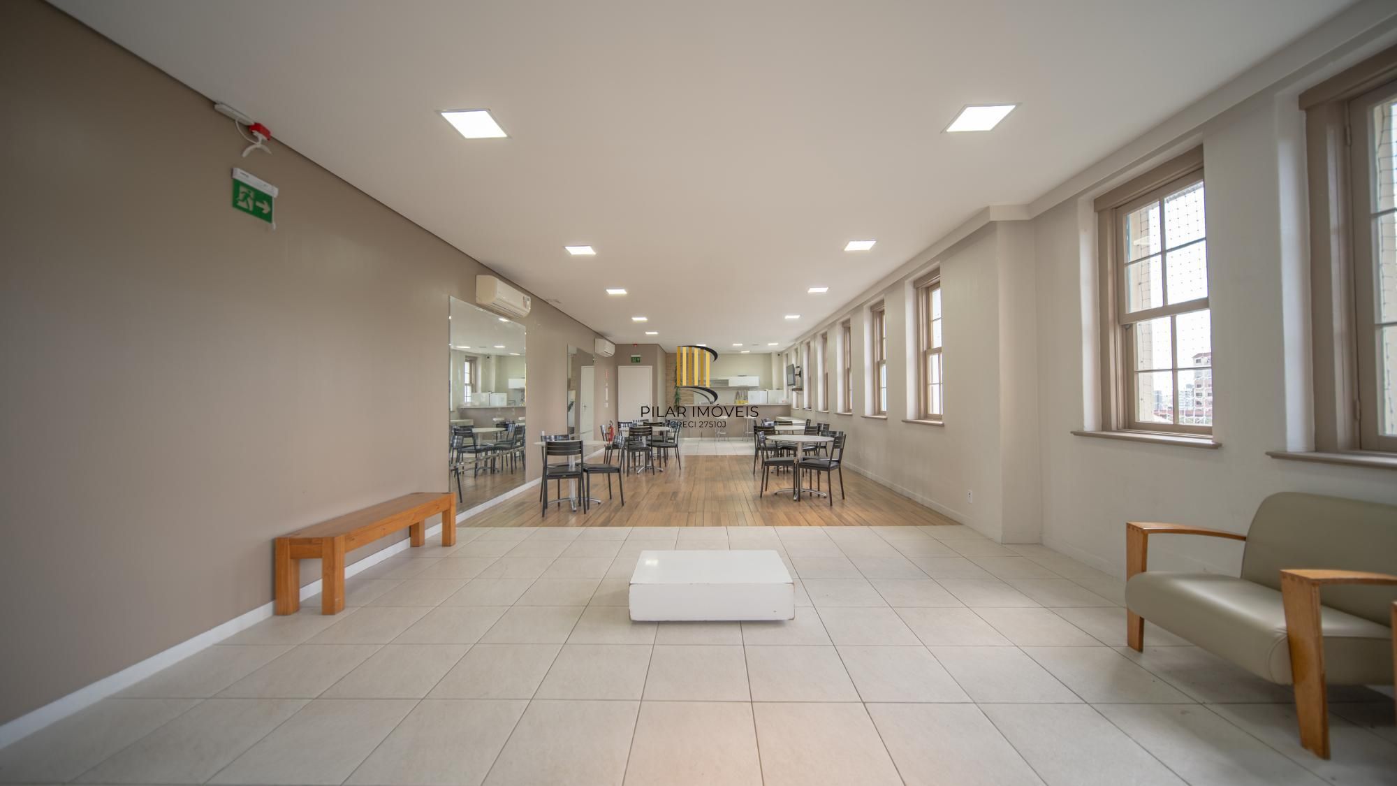 Apartamento Garden com 3 quartos e 107m² à venda em Teresópolis, Porto Alegre.