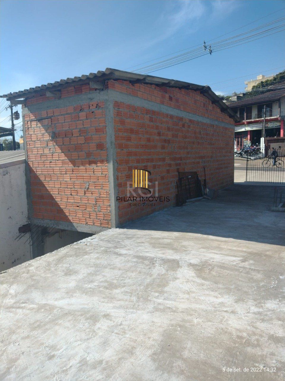 Casa para Venda - 220m², 2 dormitórios, sendo 1 suites, 2 vagas - Cavalhada, Porto Alegre