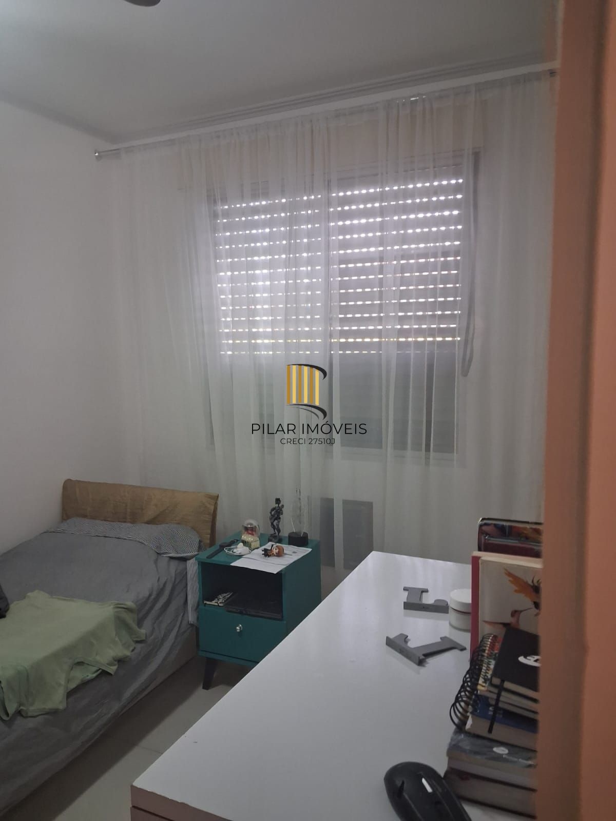 Apartamento de 02 quartos no Bairro: Teresópolis ao Lado do Shopping Bourbon