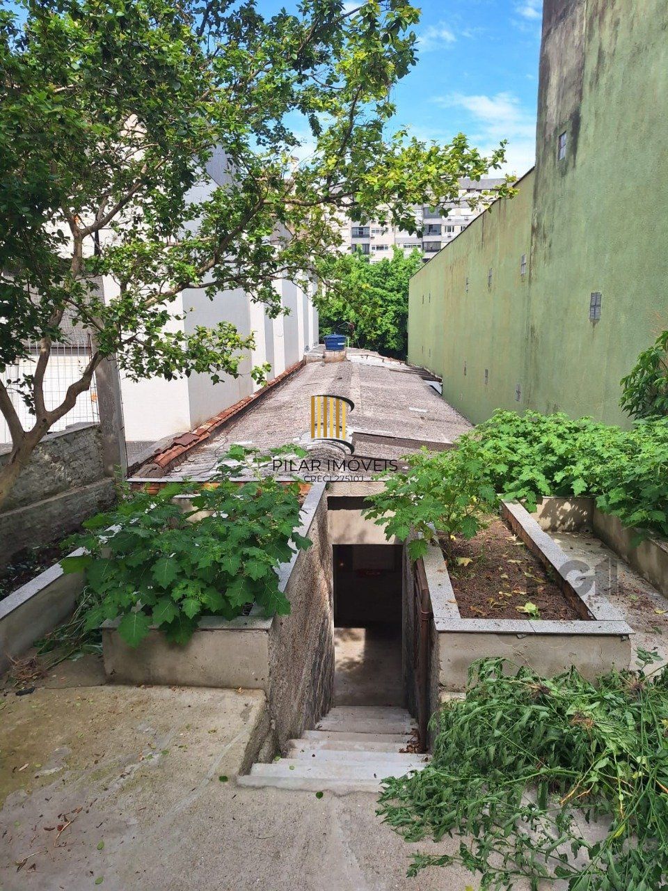 Casa 5 dormitórios no bairro Petrópolis