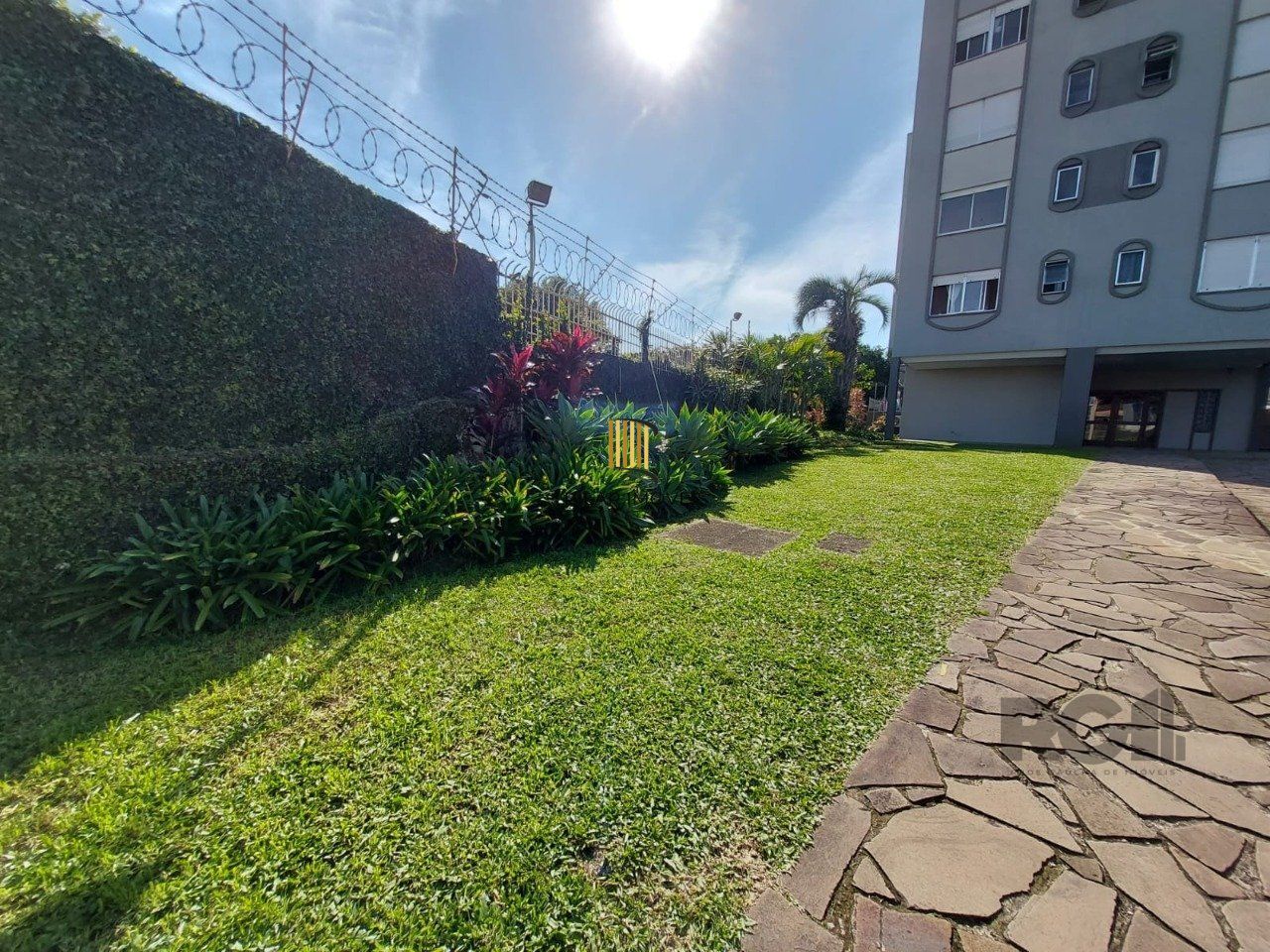 APARTAMENTO UM DORMITORIO, COM VAGA GARAGEM E ELEVADOR, NO BAIRRO NONOAI, EM PORTO ALEGRE, RS