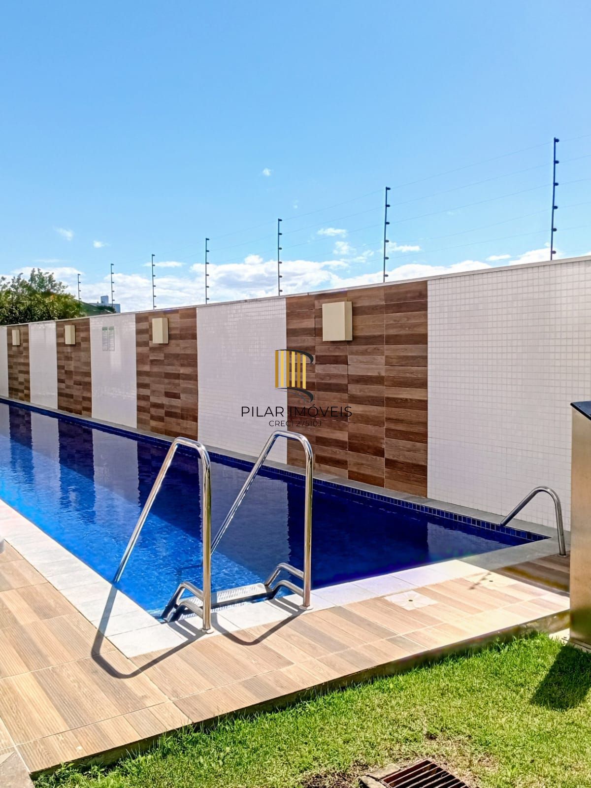 Apartamento 2 quartos, suíte, vaga coberta no bairro Camaquã em Porto Alegre/RS