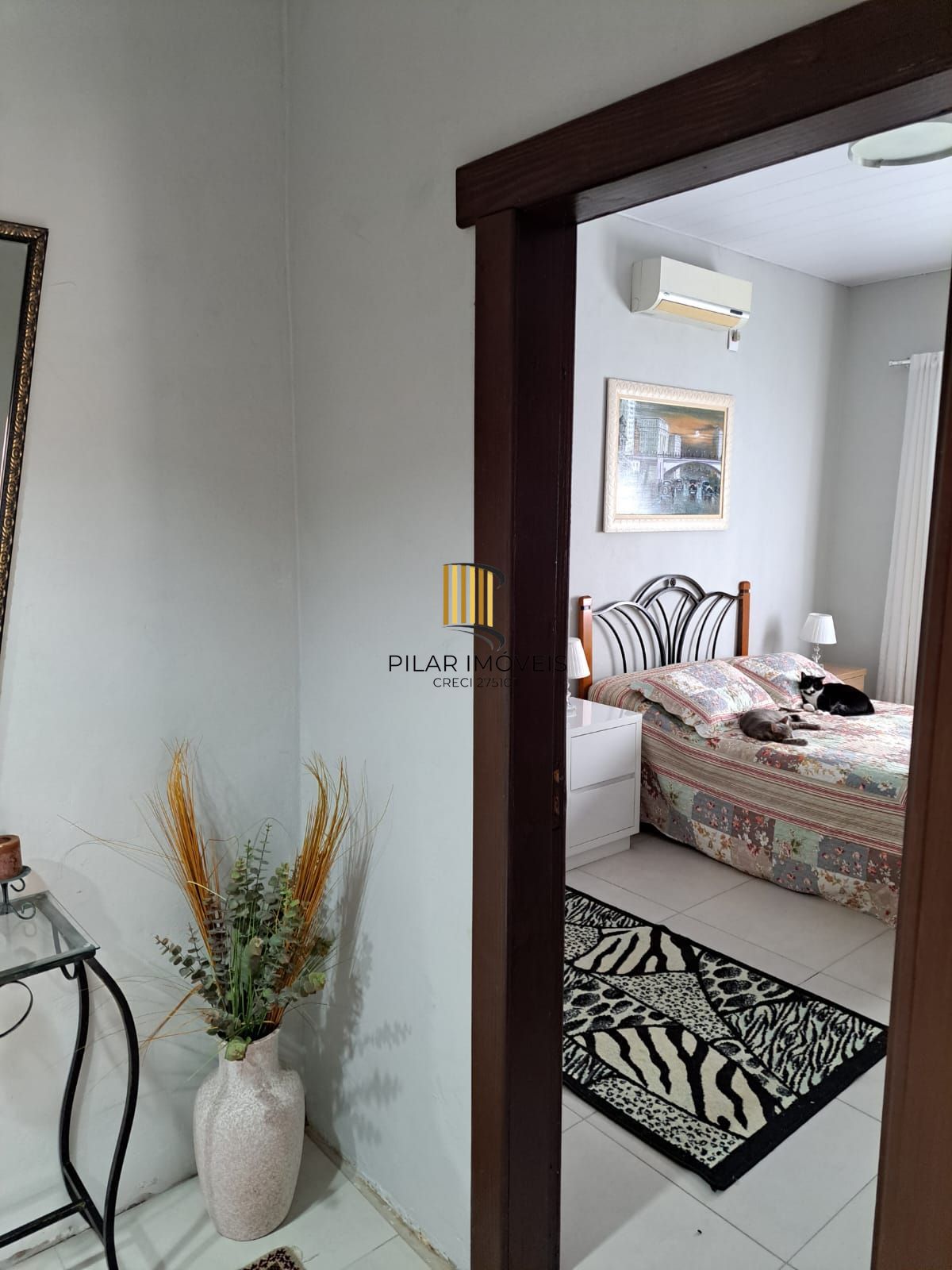 Casa com 02 quartos (01 suíte), 03 vagas no Bairro Sarandi em Porto Alegre