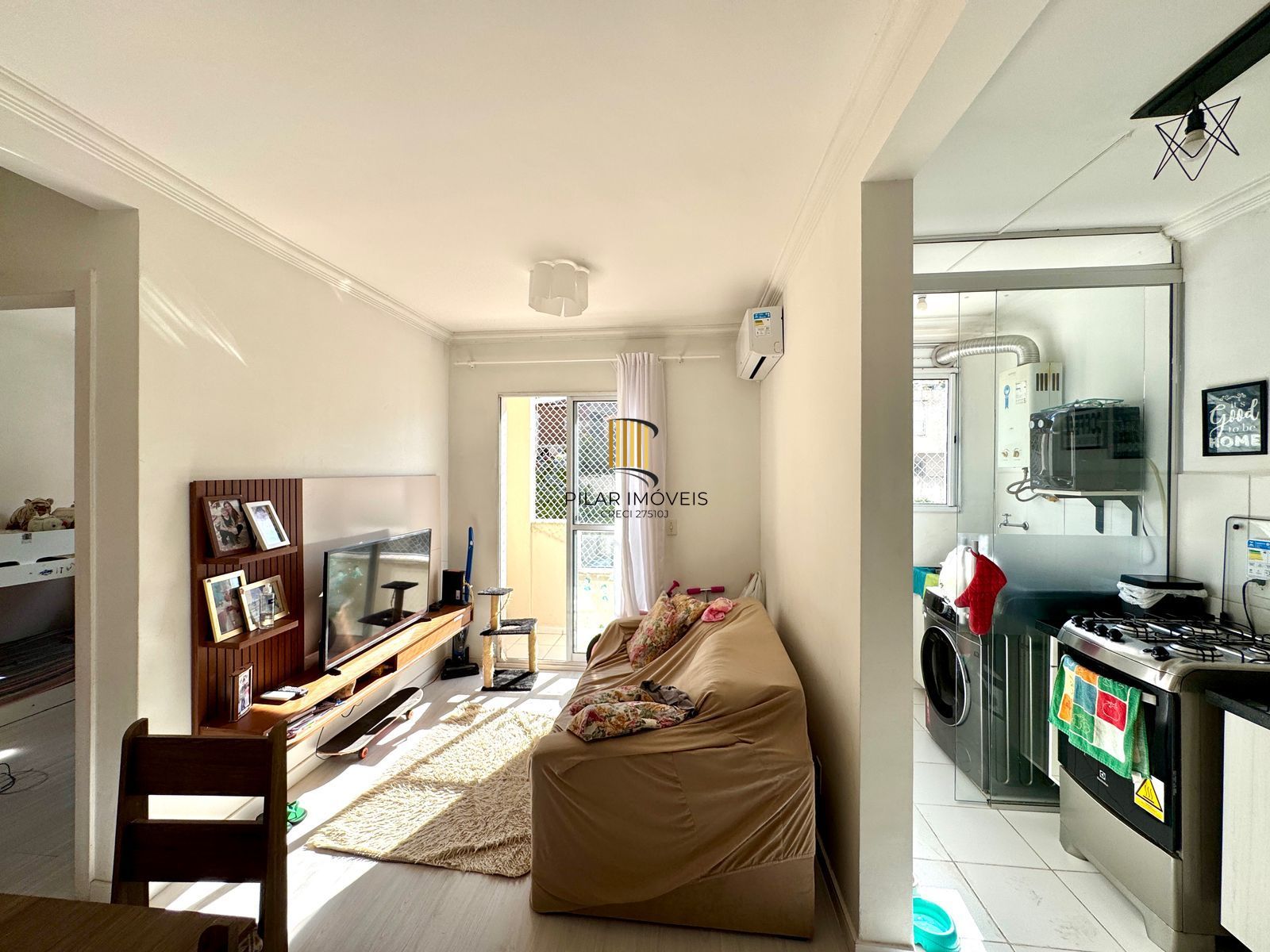 Apartamento de 02 dormitórios No Bairro Teresópolis de Porto Alegre