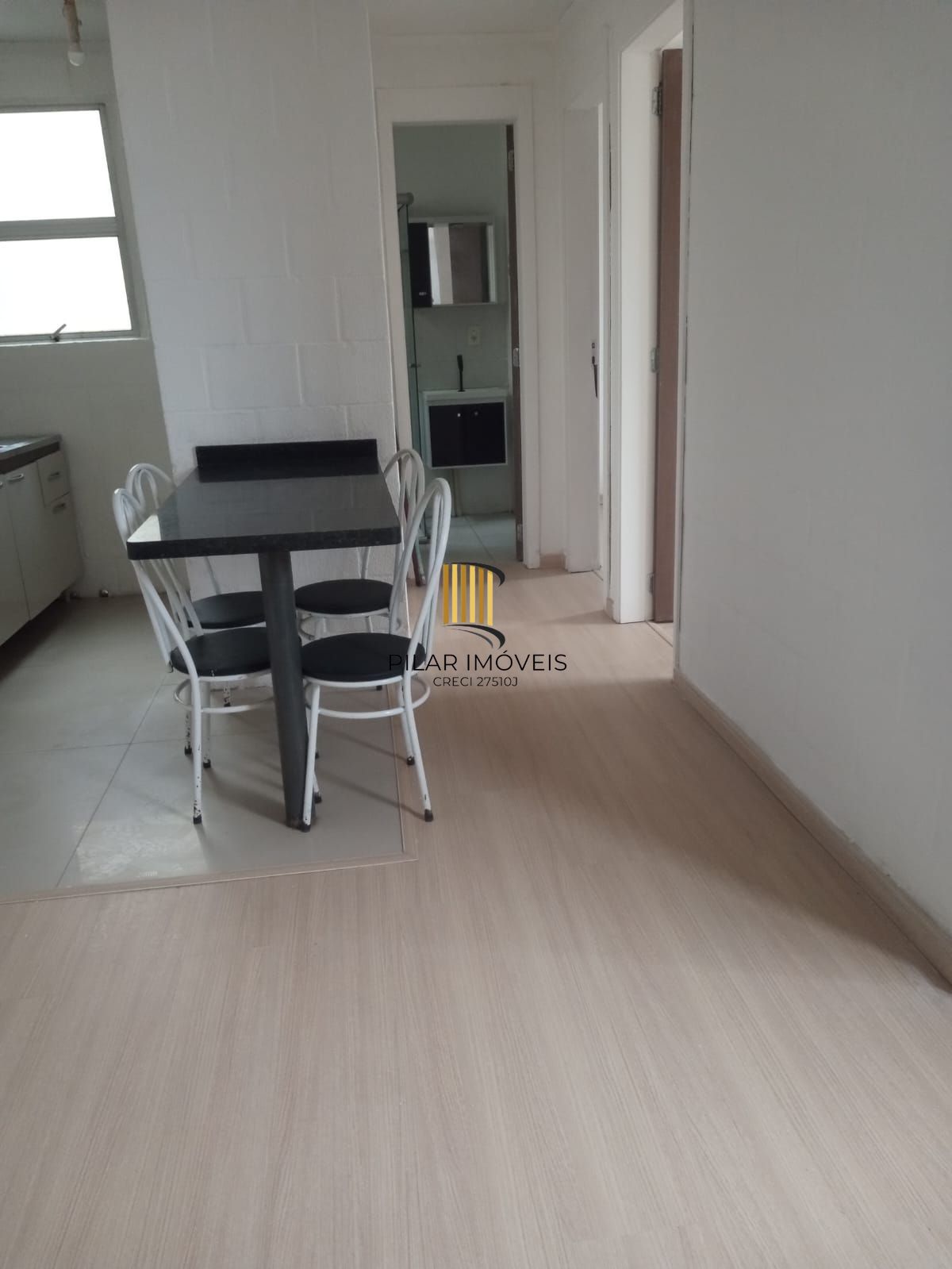 Apartamento de 2 dormitórios e uma vaga
