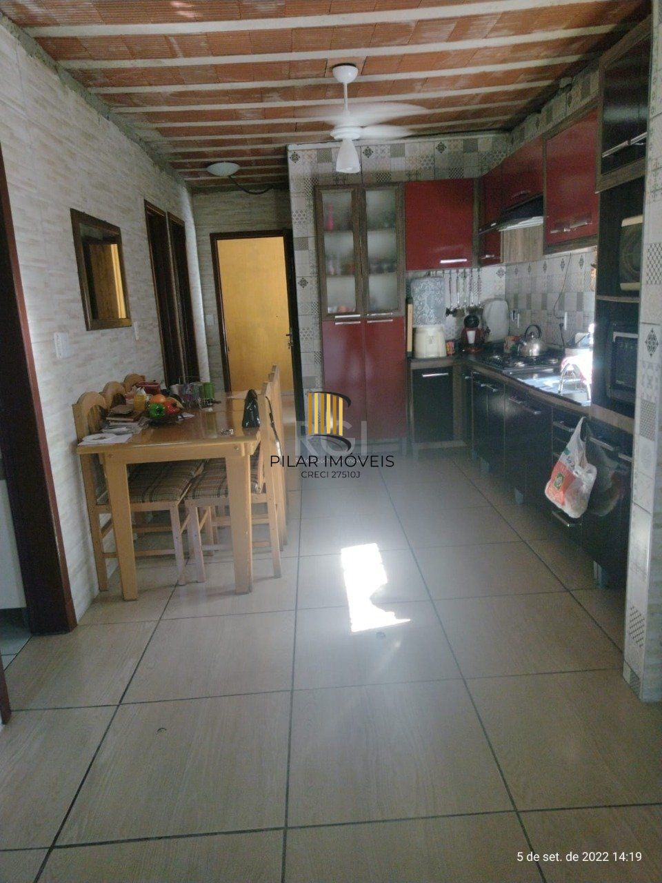 Casa para Venda - 220m², 2 dormitórios, sendo 1 suites, 2 vagas - Cavalhada, Porto Alegre