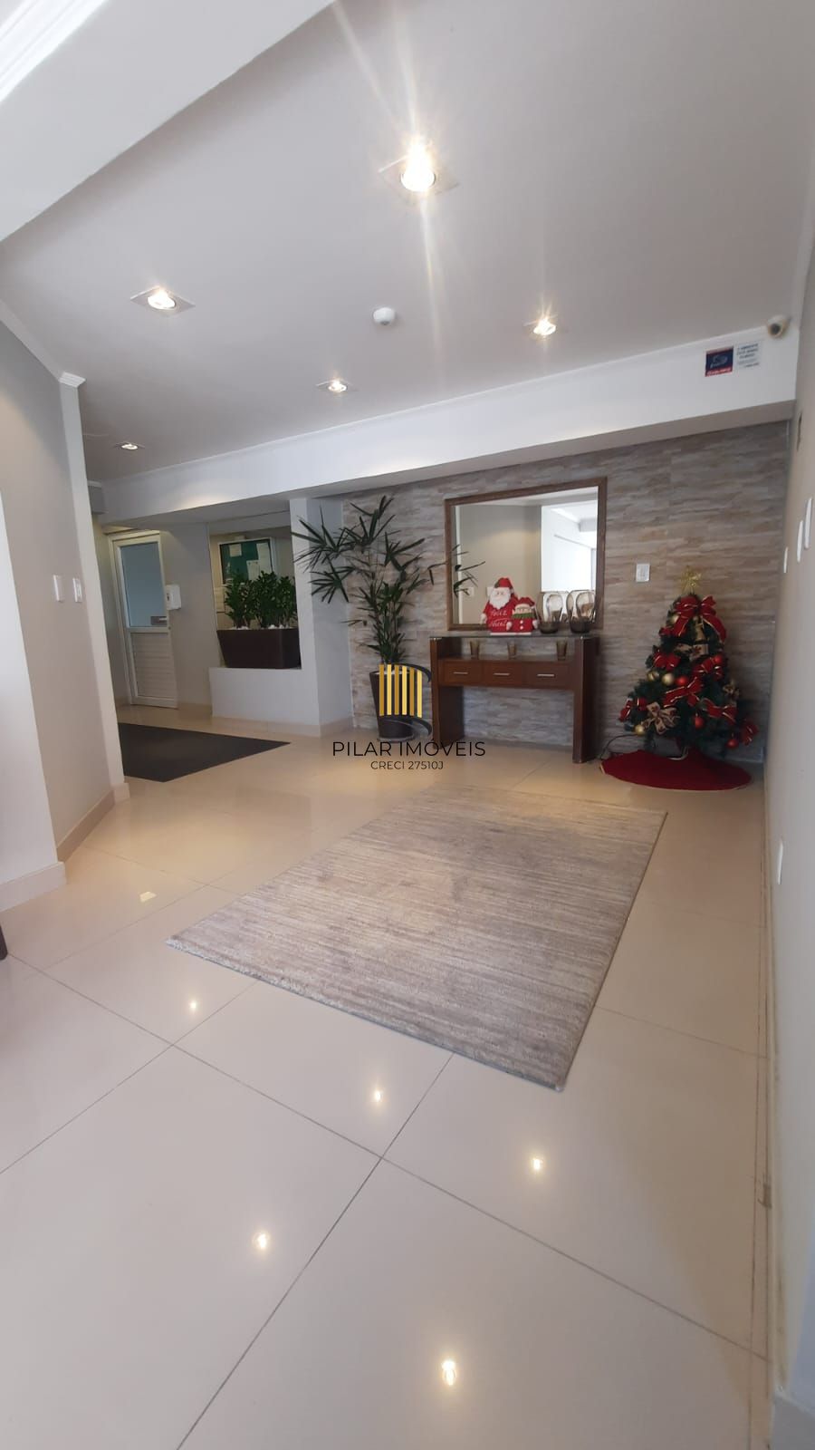 Apartamento com 02 quarto e 01 vaga no Bairro Praia de Belas em Porto Alegre