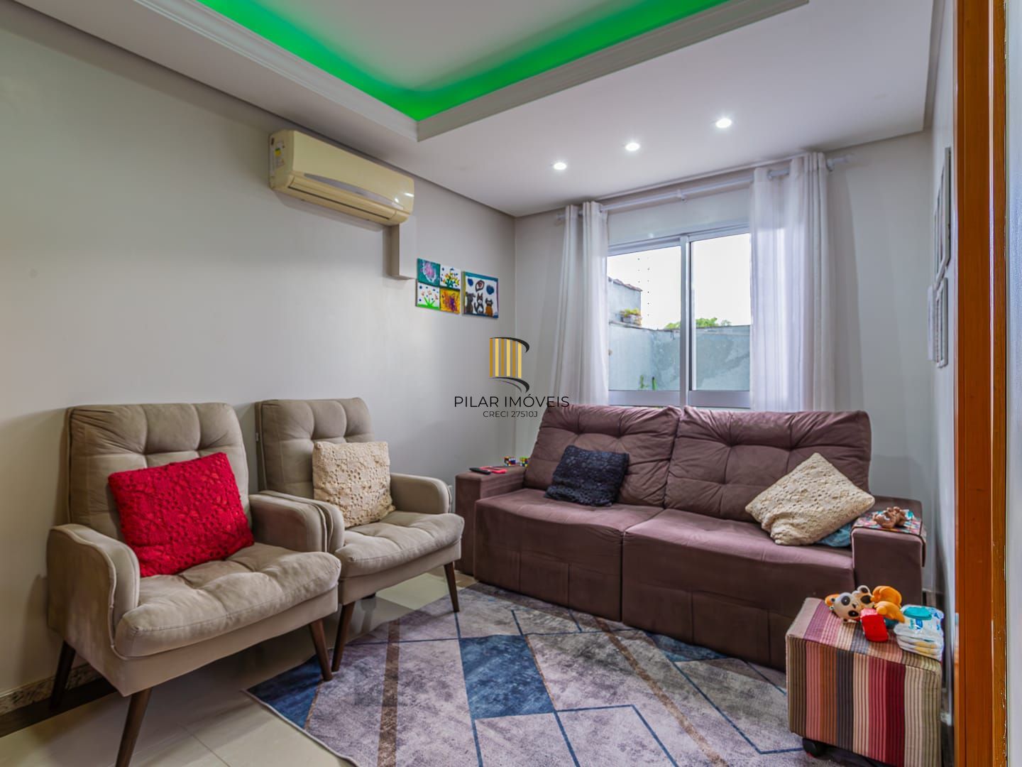Casa 3 dormitórios com duas suítes bairro Jardim Floresta - Lindoia