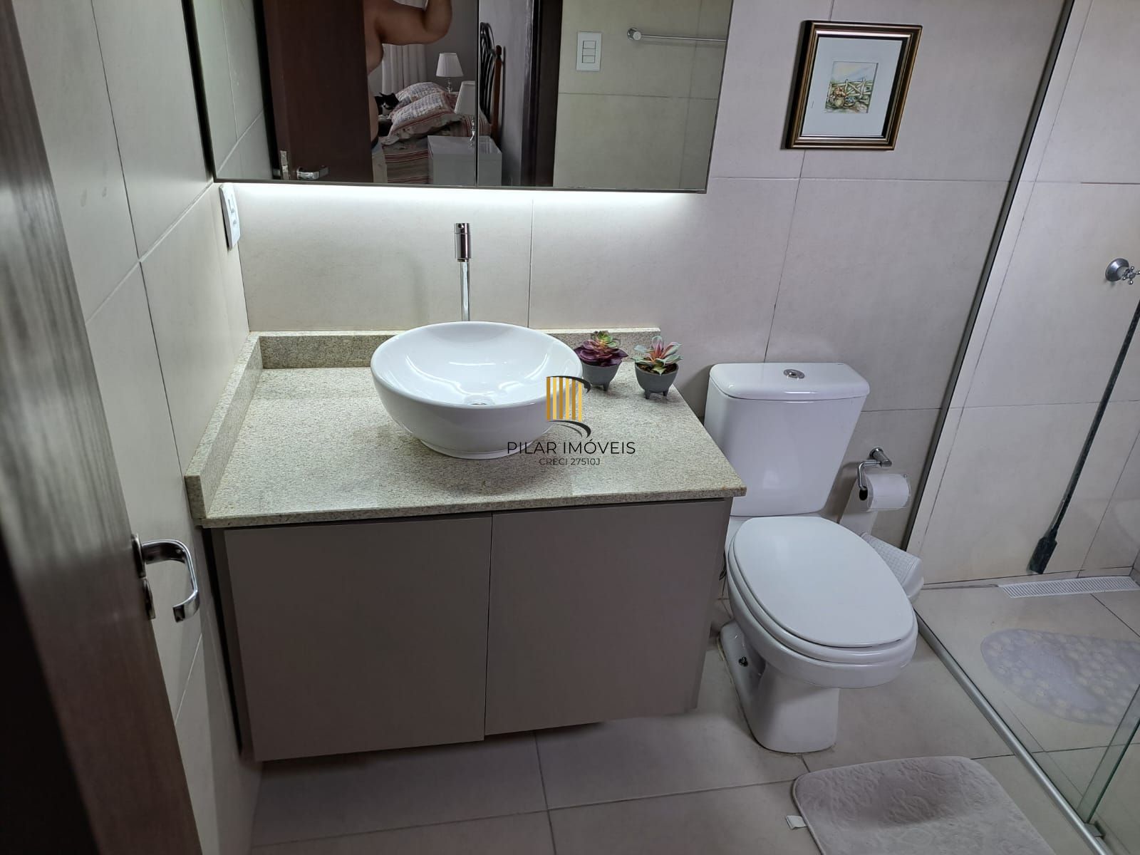 Casa com 02 quartos (01 suíte), 03 vagas no Bairro Sarandi em Porto Alegre