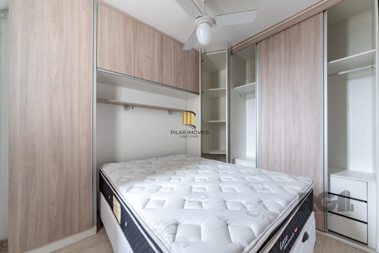 Apartamento 2 dormitórios e uma vaga no bairro morro santana com sacada.