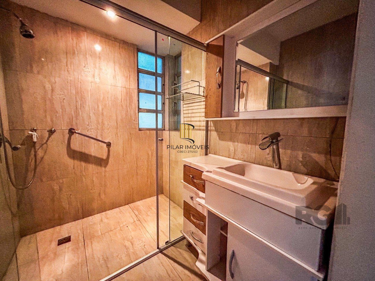 Apartamento no Centro de 3 dormitórios e vaga