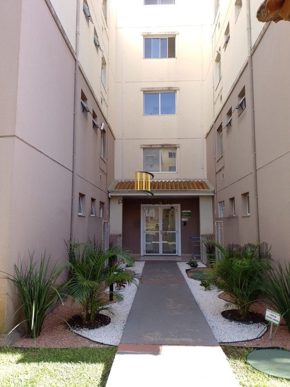 Apartamento de 3 dormitórios com vaga no bairro Morro Santana