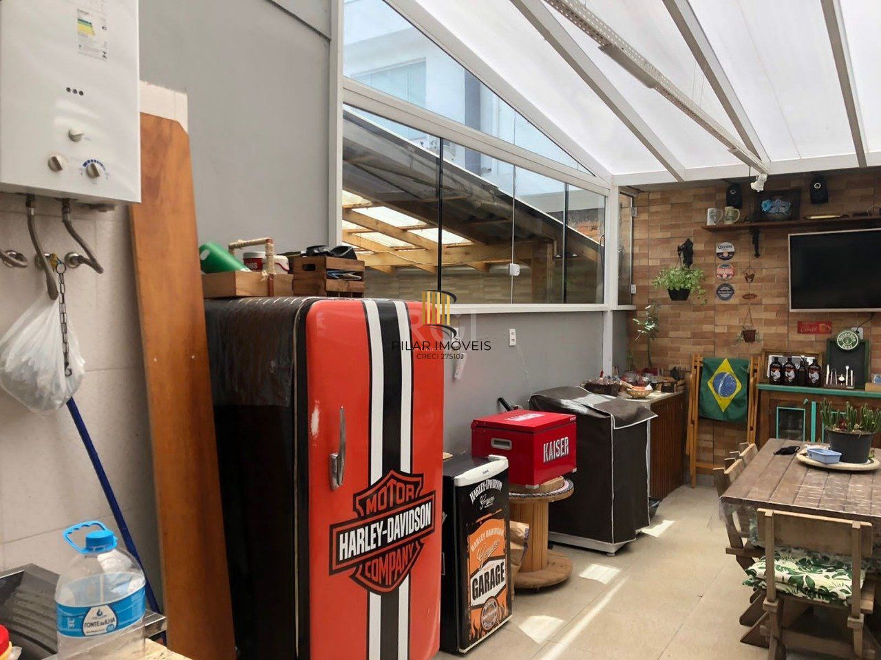 Casa com 3 dormitórios 2 suítes, área gourmet, vaga de estacionamento,  Guarujá,  Porto Alegre RS 